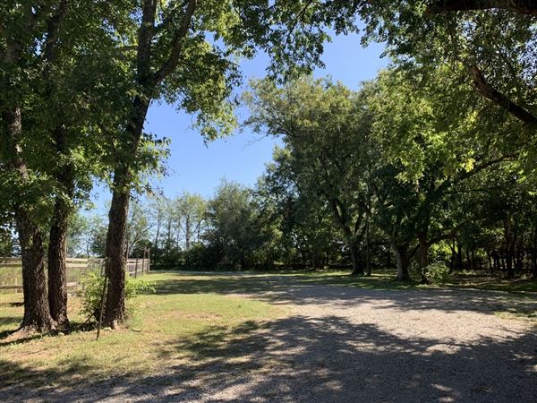 Blose Barn and Garden (9/28/2020 - Credits: Yousef Kazemi)