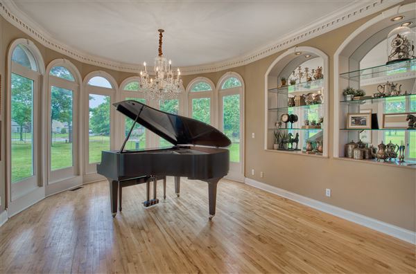 South Tulsa - Broken Arrow Mansion (5/19/2021 - Credits: Kemp Aerial Imagery, LLC)