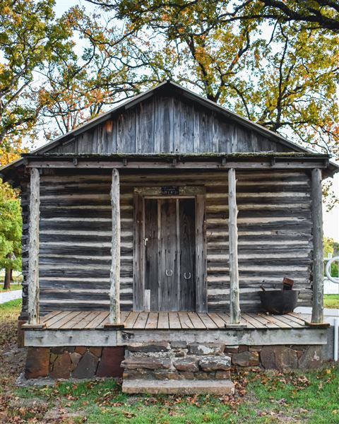 Campbell Cabin (10/22/2021 - Credits: Tina Davis)