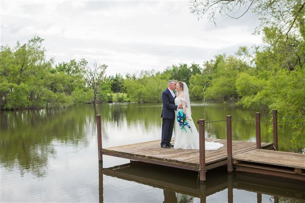 Rustic Rose Barn (7/29/2022)