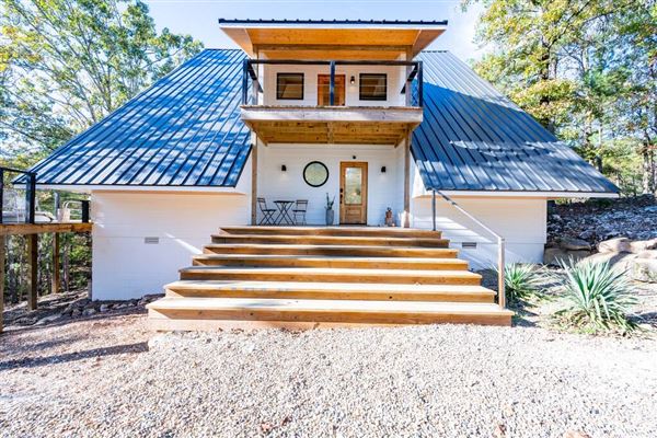 Cabin California Dreaming - Broken Bow (10/25/2020)