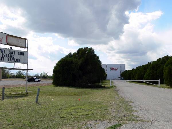 Chief Drive In Theatre (2/3/2009)