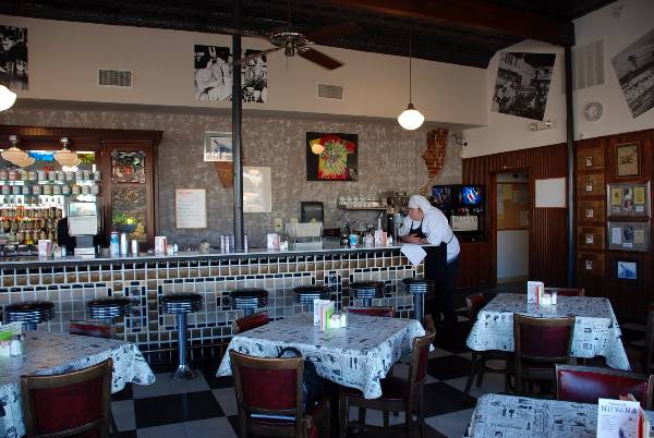Kaiser's at Greatful Bean Café (2/6/2009)