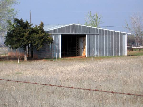 Lynda Ln. Barn (2/8/2009)