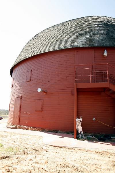 Round Barn (2/11/2009)
