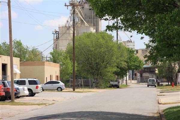 3rd & McKinley (4/15/2010)