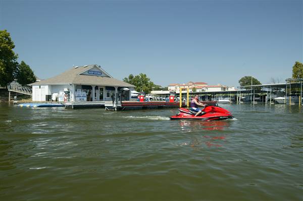 Grand Lake (3/12/2014 - Credits: Oklahoma Tourism - TravelOK)
