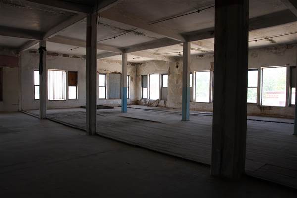 Empty Building (9/2/2014 - Credits: Erica Laub)