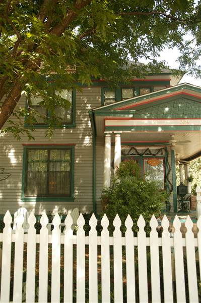 Guthrie Wooden Homes (1/23/2015 - Credits: Ackerman McQueen - 2006)