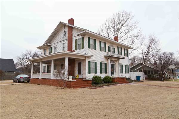 Historic Edmond Neighborhood (2/26/2015 - Credits: Layne Inselman)