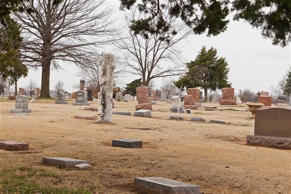 Fairlawn Cemetery (3/13/2015 - Credits: Layne Inselman)