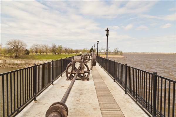 Lake Overholser (4/16/2015 - Credits: Layne Inselman)