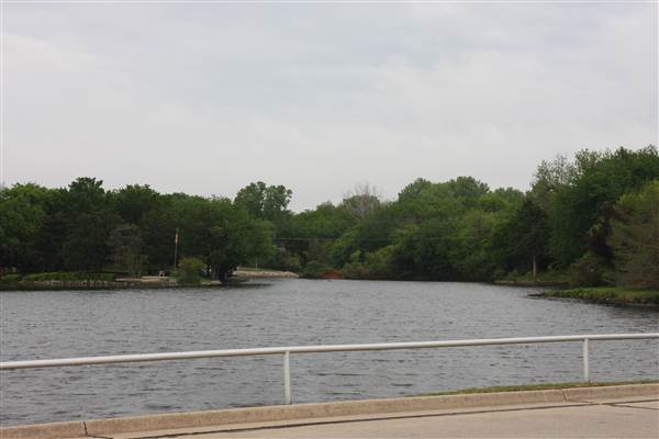 Twin Lakes Neighborhood (4/24/2015 - Credits: Yousef Kazemi)