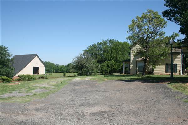 Coffin Farm (Updated) (4/28/2015 - Credits: Alison Naifeh)