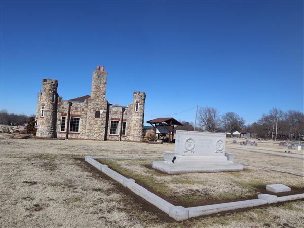 Maple Grove Cemetary (12/29/2021)