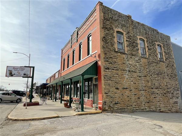 Downtown Pawnee (2/28/2022 - Credits: Yousef Kazemi / OFMO)
