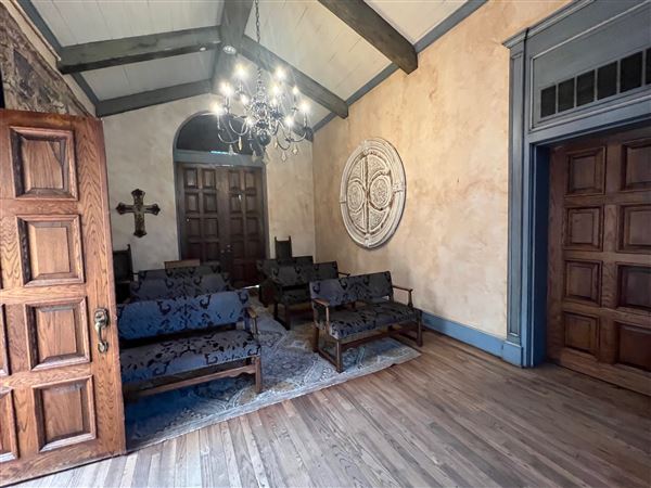 Hefner Mansion (8/20/2025 - Credits: Natalie Smith)