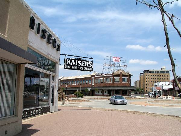 Kaiser's at Greatful Bean Café (2/6/2009)