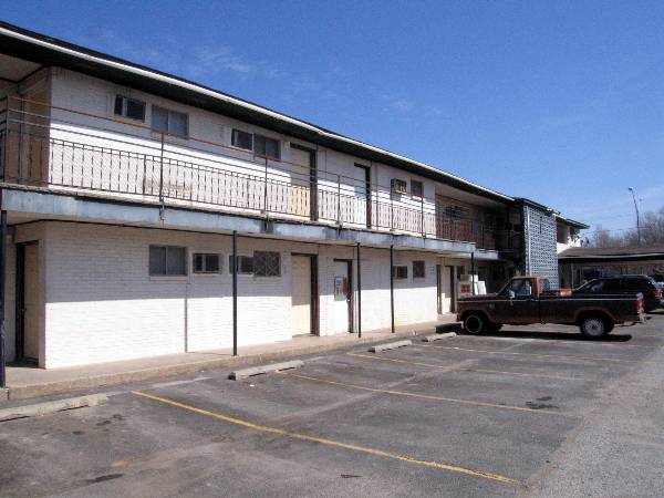 Red Carpet Motel (2/11/2009)
