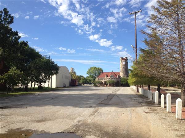 Shawnee Santa Fe Train Depot (11/18/2013 - Credits: Yousef Kazemi)