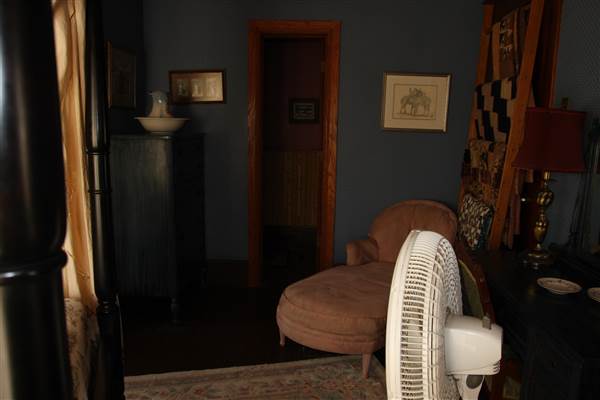 Stone Lion Inn Bed and Breakfast Guthrie (9/11/2014)