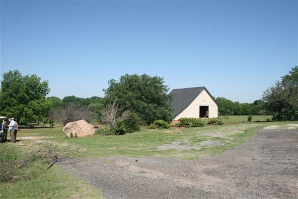 Coffin Farm (Updated) (4/28/2015 - Credits: Alison Naifeh)