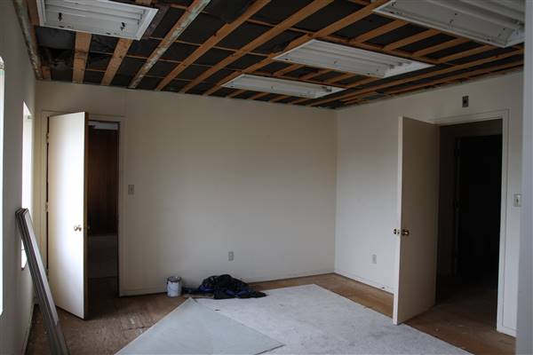 Oklahoma Flower Shop (Warehouse Space) - 2nd Floor Space - Offices. Have been used as police/forensics lab and morgue (8/19/2016 - Credits: Yousef Kazemi)