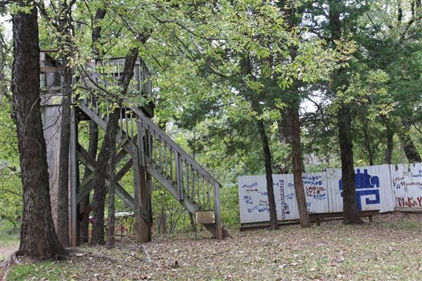 Camp DaKaNi (10/20/2017 - Credits: Christa Whetstone (intern))
