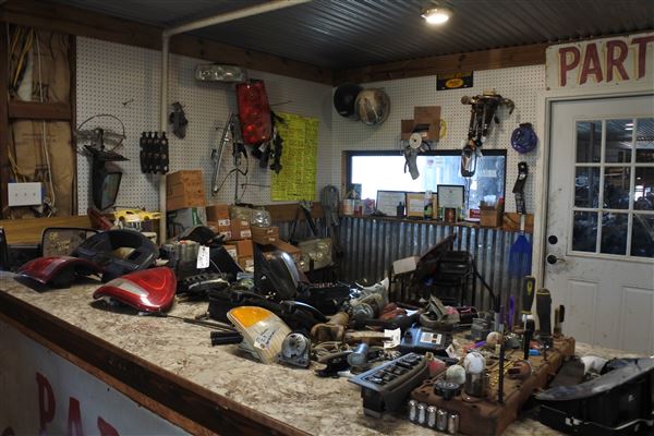 R & D Salvage (9/27/2019 - Credits: Tyler Slawson)