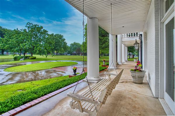 South Tulsa - Broken Arrow Mansion (5/19/2021 - Credits: Kemp Aerial Imagery, LLC)