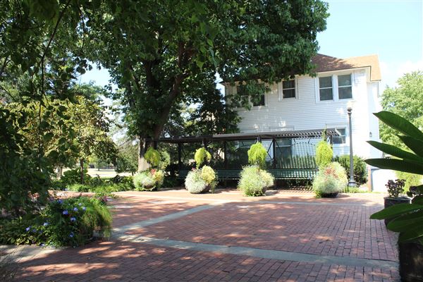 L.A. Cann Memorial Gardens & Estate (9/30/2021)