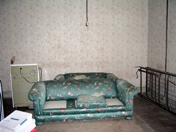Upstairs Apartment 215 (2/10/2009)