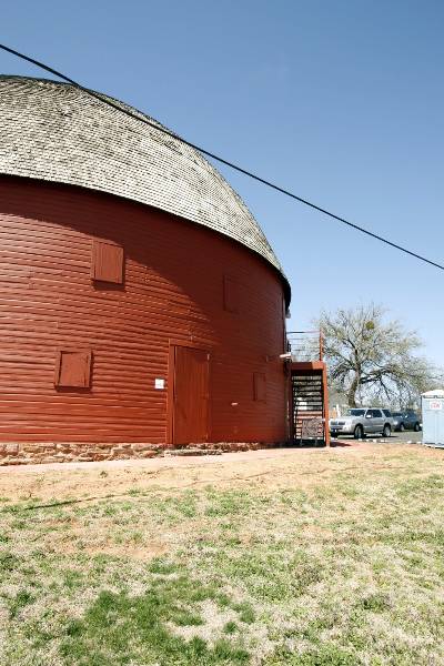 Round Barn (2/11/2009)