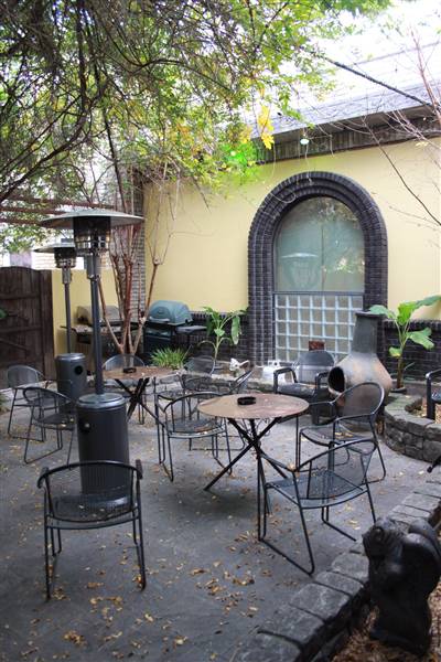 Arnies Bar - Location next to Midtown Adult Theatre. (11/10/2009 - Credits: Chuck Foxen)