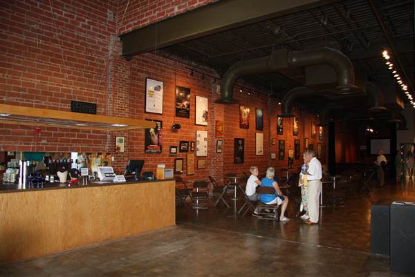 Circle Cinema (8/27/2013 - Credits: Yousef Kazemi)