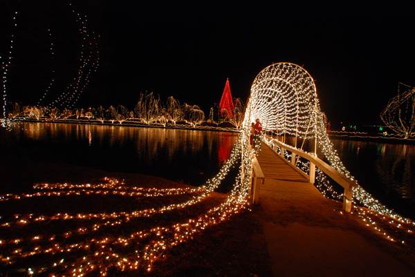 Chickasha Festival of Lights (7/18/2014 - Credits: Oklahoma Tourism - TravelOK)