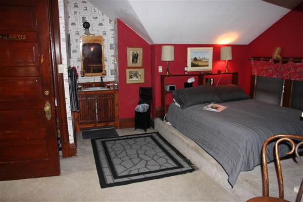 Grandison Inn Bed & Breakfast (9/3/2014 - Credits: Yousef Kazemi)