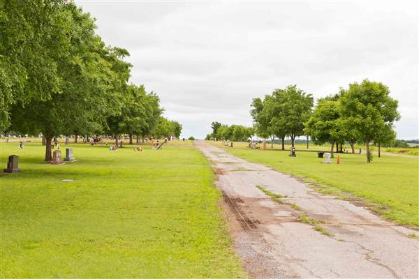 Summit View Cemetery (6/2/2015 - Credits: Layne Inselman)