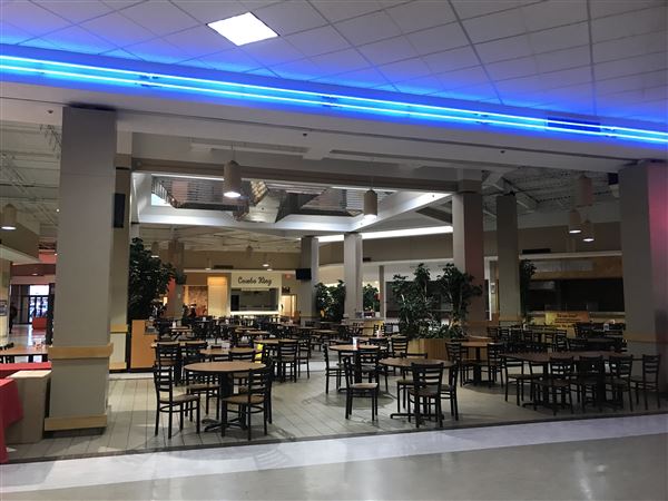 Oakwood Mall (2/16/2018 - Credits: Yousef Kazemi)