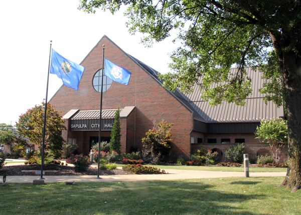 Sapulpa City Hall (8/4/2022 - Credits: Sapulpa Arts)