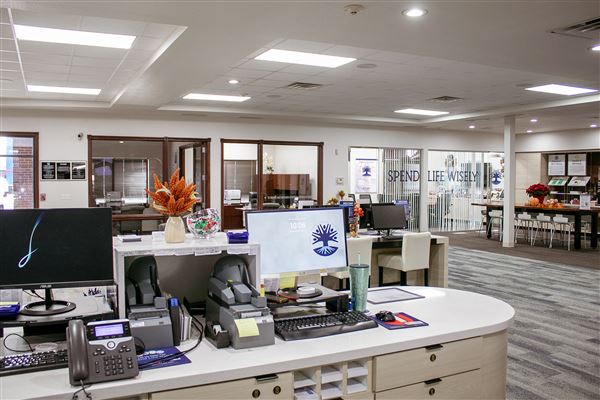First United Bank/Main (10/1/2025 - Credits: Dathan Smith)