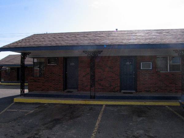 Carlyle Motel (2/3/2009)