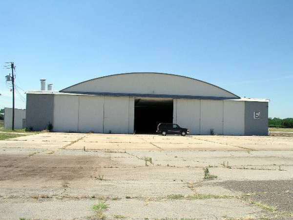 Downtown Airpark Hangers (2/4/2009)