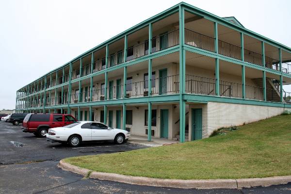 Garden Inn and Suites (2/5/2009)