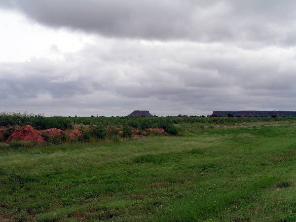 Gloss Mountains (2/5/2009)