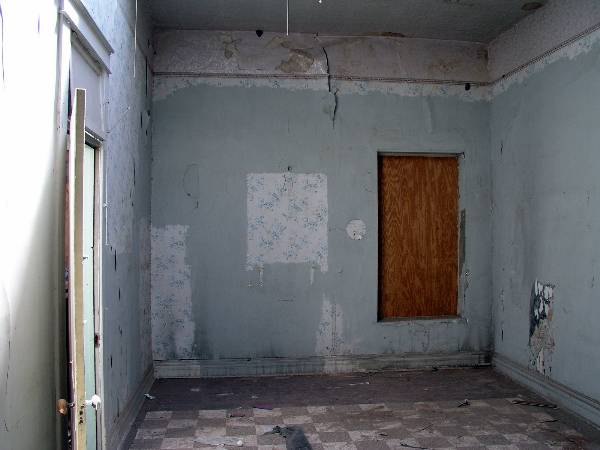 Upstairs Apartment 215 (2/10/2009)