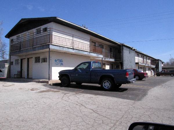 Red Carpet Motel (2/11/2009)