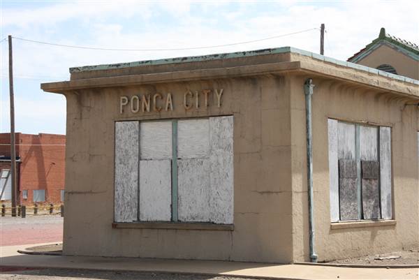 Ponca City Santa Fe Train Depot (4/24/2014 - Credits: Yousef Kazemi)