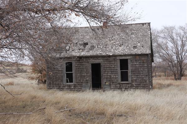 Old Barn and Farmhouse - EW 32 (12/10/2014 - Credits: Yousef Kazemi)