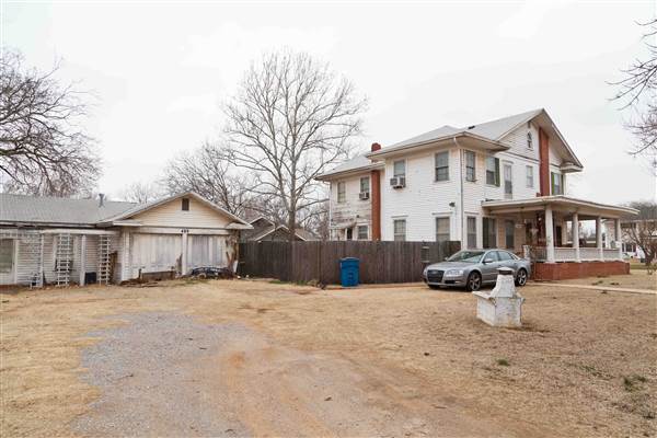 Historic Edmond Neighborhood (2/26/2015 - Credits: Layne Inselman)